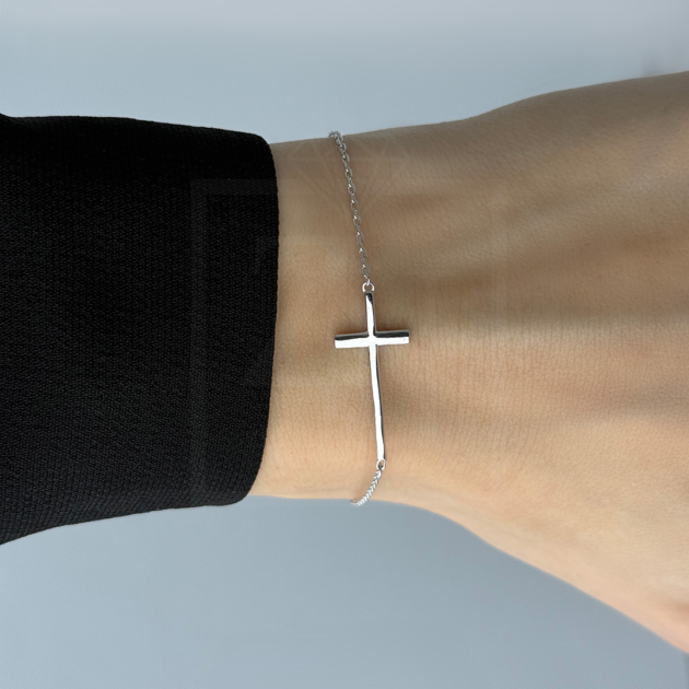 Srebrna narukvica Cross