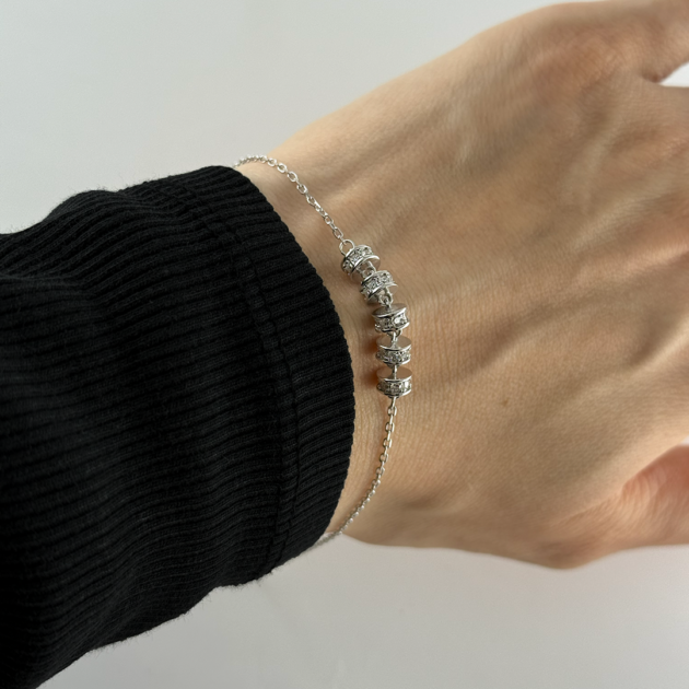 Srebrna narukvica Simple