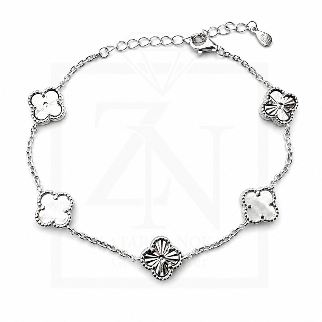 Srebrna narukvica Clover Romance Bracelet