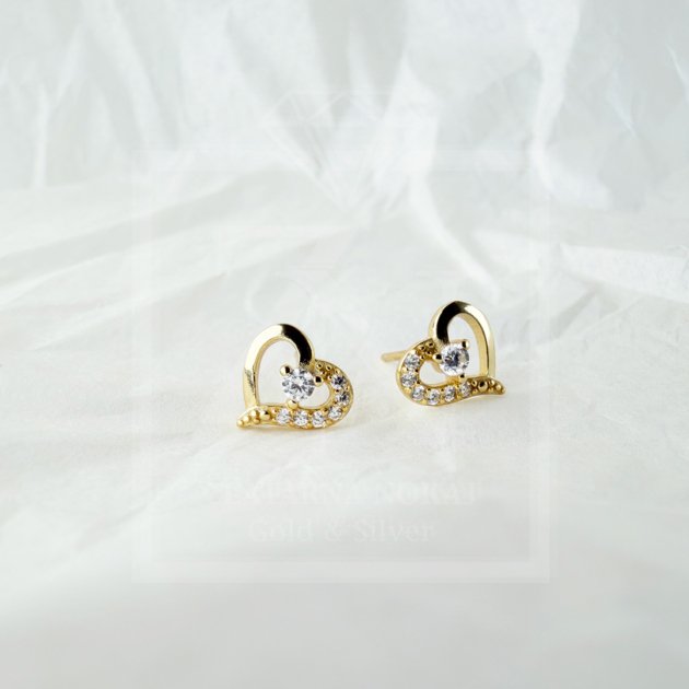 Srebrna naušnice na štift Golden Love Heart