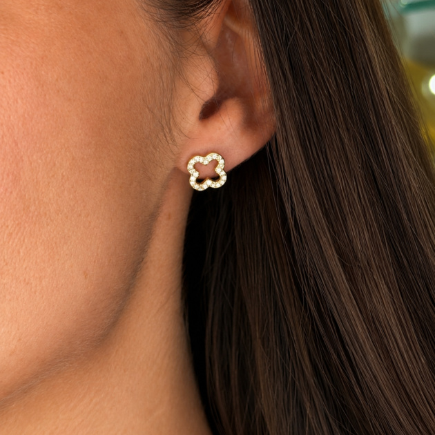 Srebrna naušnice na štift Golden Clover Studs