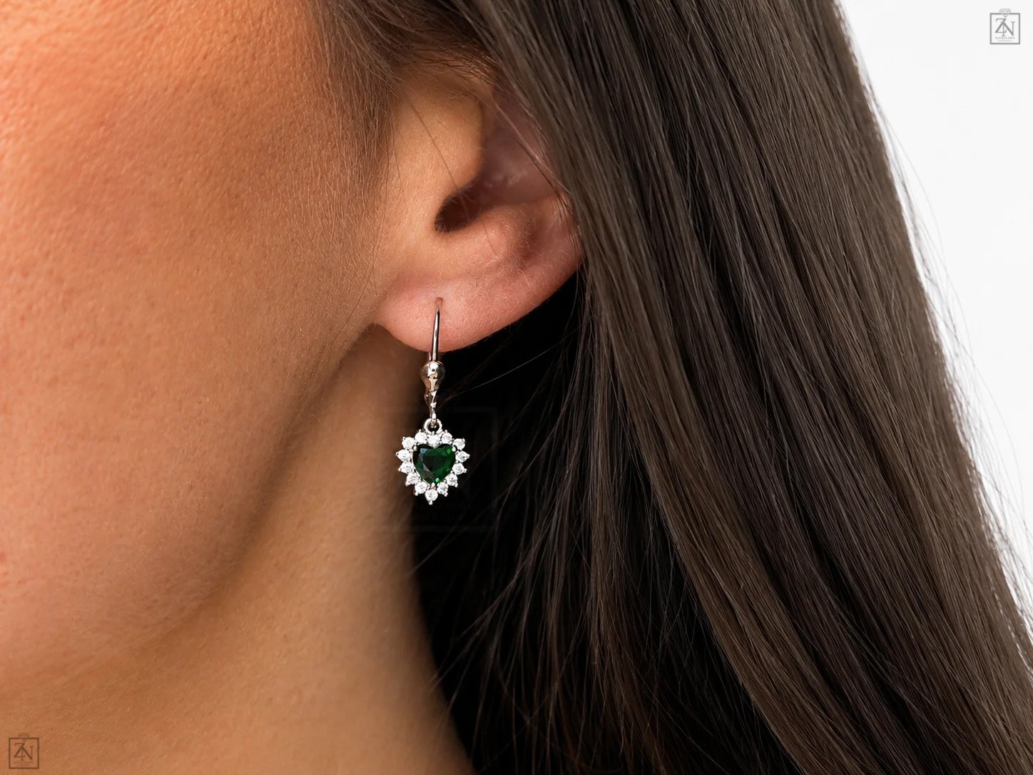 Srebrna viseće naušnice Emerald Heart Elegance - Slika 2
