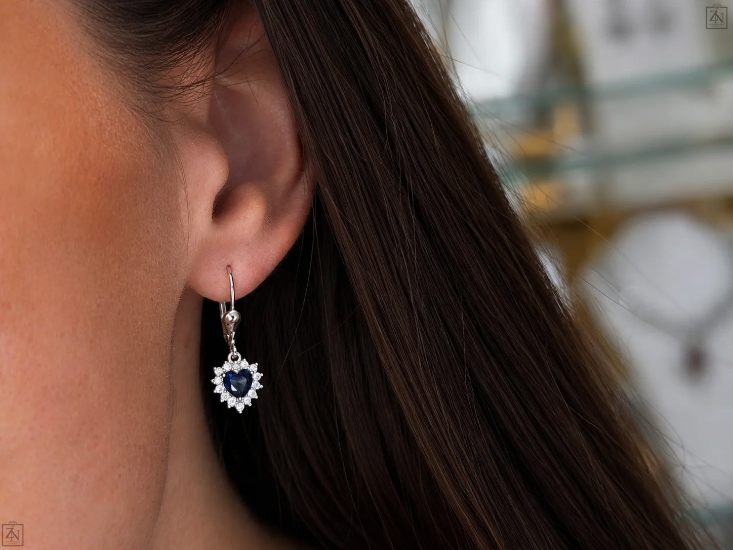 Srebrna viseće naušnice Sapphire Heart Elegance - Slika 2